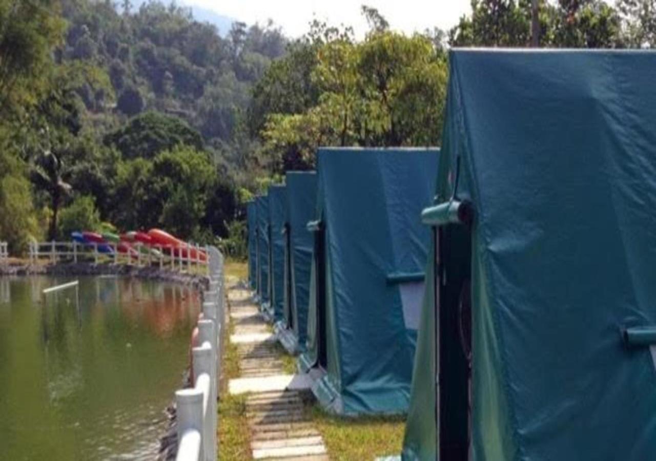 Paradise Valley Resort Broga Semenyih Exterior photo